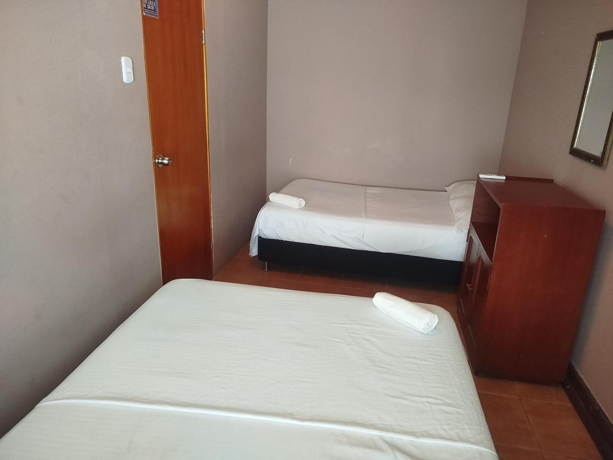 Hotel Milan *